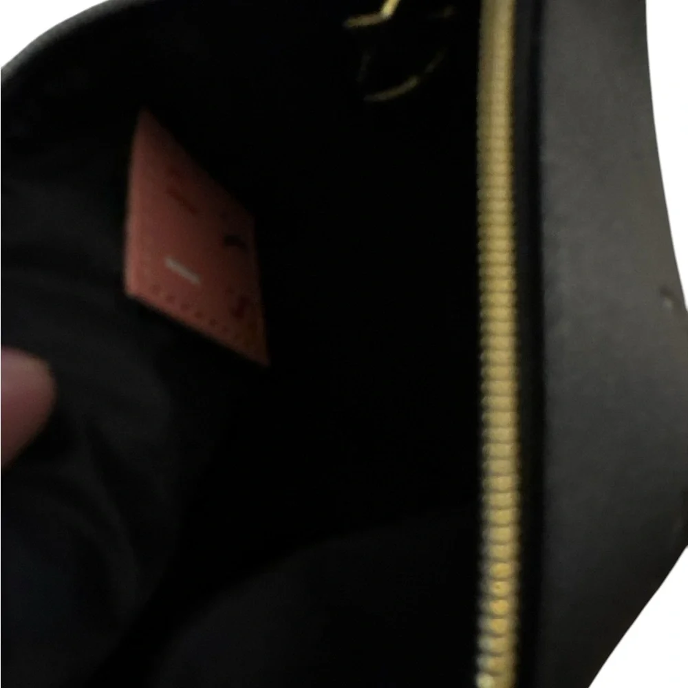 Ipsy Glam Bag Black and Gold‎ Cosmetic Pouch